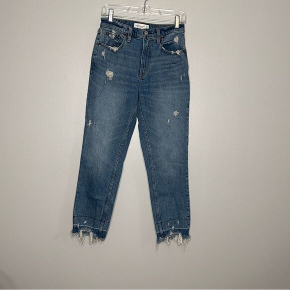 Abercrombie & Fitch High Rise Mom Jeans - Picture 1 of 3